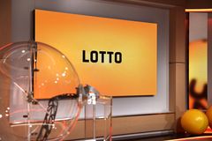 Lottokone ja Lotto-taulu studiossa Helsingin Pasilassa.