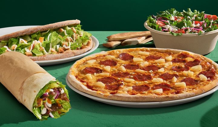 Kotipizzan tuotevalikoima uudistuu – uutuutena mukana mm. salaatit