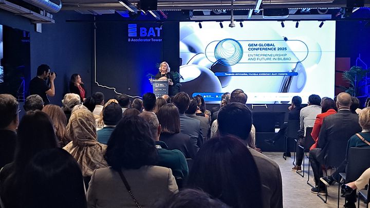 GEM-tutkimuksen uusimpia tuloksia esiteltiin Bilbaon konferenssissa helmikuussa 2025.