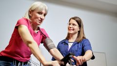 Kliinisen tutkimuspäivän ohjelmaan kuuluu muun muassa kestävyyskunnon testaaminen pyöräergometrilla. Kuva: Oulun yliopisto / Mikko Törmänen.