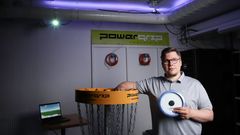 Väitöskirjatutkija Marko Moilanen laboratoriossaan Oulun yliopistossa