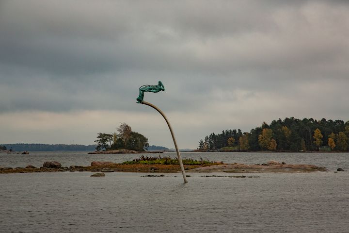 Free Fall, Anna Uddenberg, 2017.