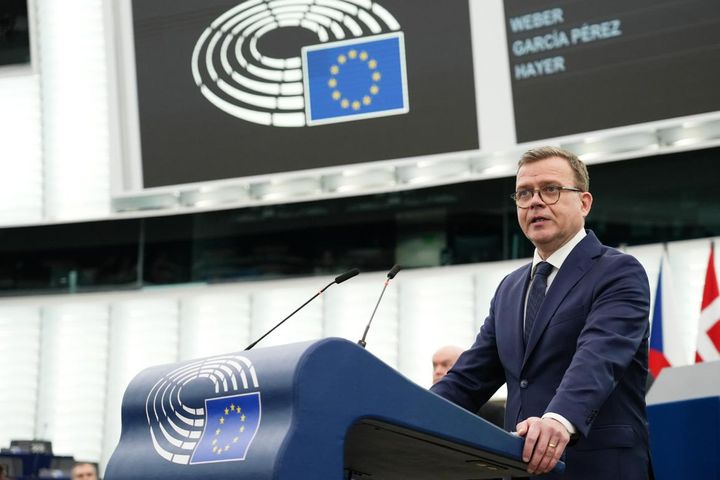 Pääministeri Petteri Orpoo pitää puhetta Euroopan parlamentissa Strasbourgissa