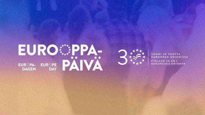 Kuvassa teksti Eurooppa-päivä, Suomi 30 vuotta Euroopan unionissa ja tausta on väriltään violetti sekä keltainen