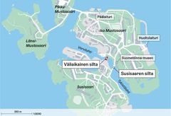 Kartta, joka esittää Suomenlinnan alueen saaria ja tärkeimpiä kohteita. Mukana muun muassa Pikku-Mustasaari, Iso Mustasaari ja Susisaari sekä silloiksi merkittyjä kohtia.