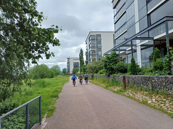 Tre barn cyklar.
