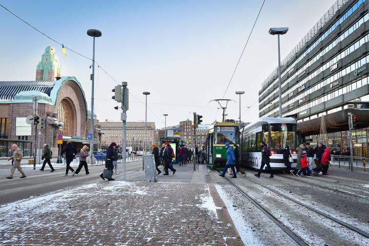 Kaivokatu is currently one of Finland's busiest pedestrian areas, visited by approximately 200,000 pedestrians per day.