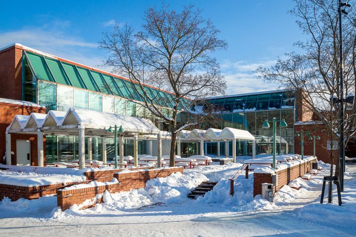 Stoan toiminta nykyisissä Turunlinnantien tiloissa on alkanut vuonna 1984.