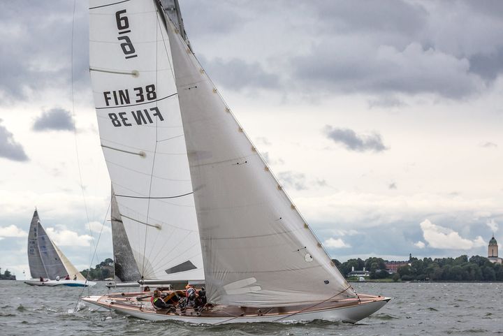 Purjeveneitä Kruunuvuorenselällä