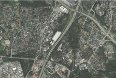 Karttakuva, jossa merkitty uusi rakentaminen valkoisilla ja harmailla merkinnöillä.