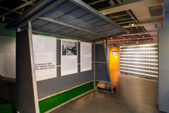 Från busshållplatsen till förorten.