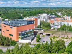 Pukinmäen S-Market ja lähiseutuja ylhäältä päin kuvattuna.