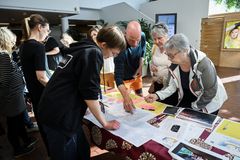 OmaStadin avulla pääsee vaikuttamaan oman kotikaupungin kehitykseen. Kuva: Kimmo Brandt.