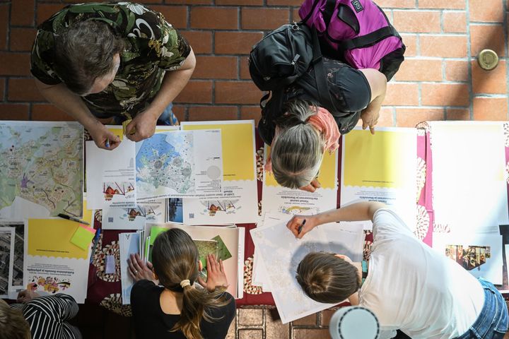OmaStadin avulla helsinkiläisten ehdottamat ja äänestämät ideat saadaan osaksi uudistuvaa kaupunkia. Kuva: Kimmo Brandt.