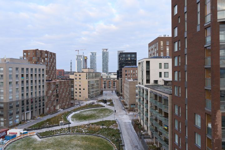 Helsingin kaupunginhallitus varasi tontteja asuntohankkeita varten eri puolilta kaupunkia.