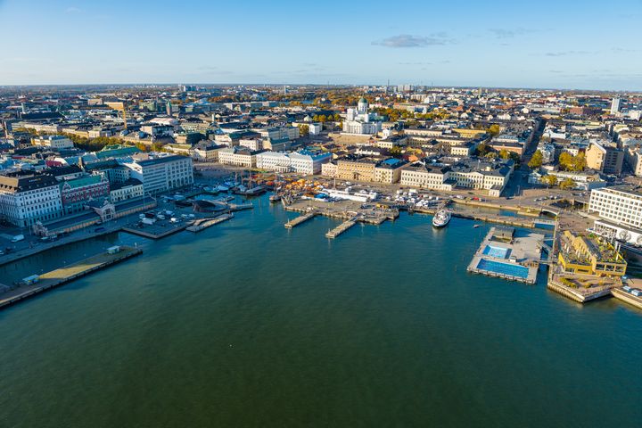 Ilmakuva Helsingistä kohti Kauppatoria.