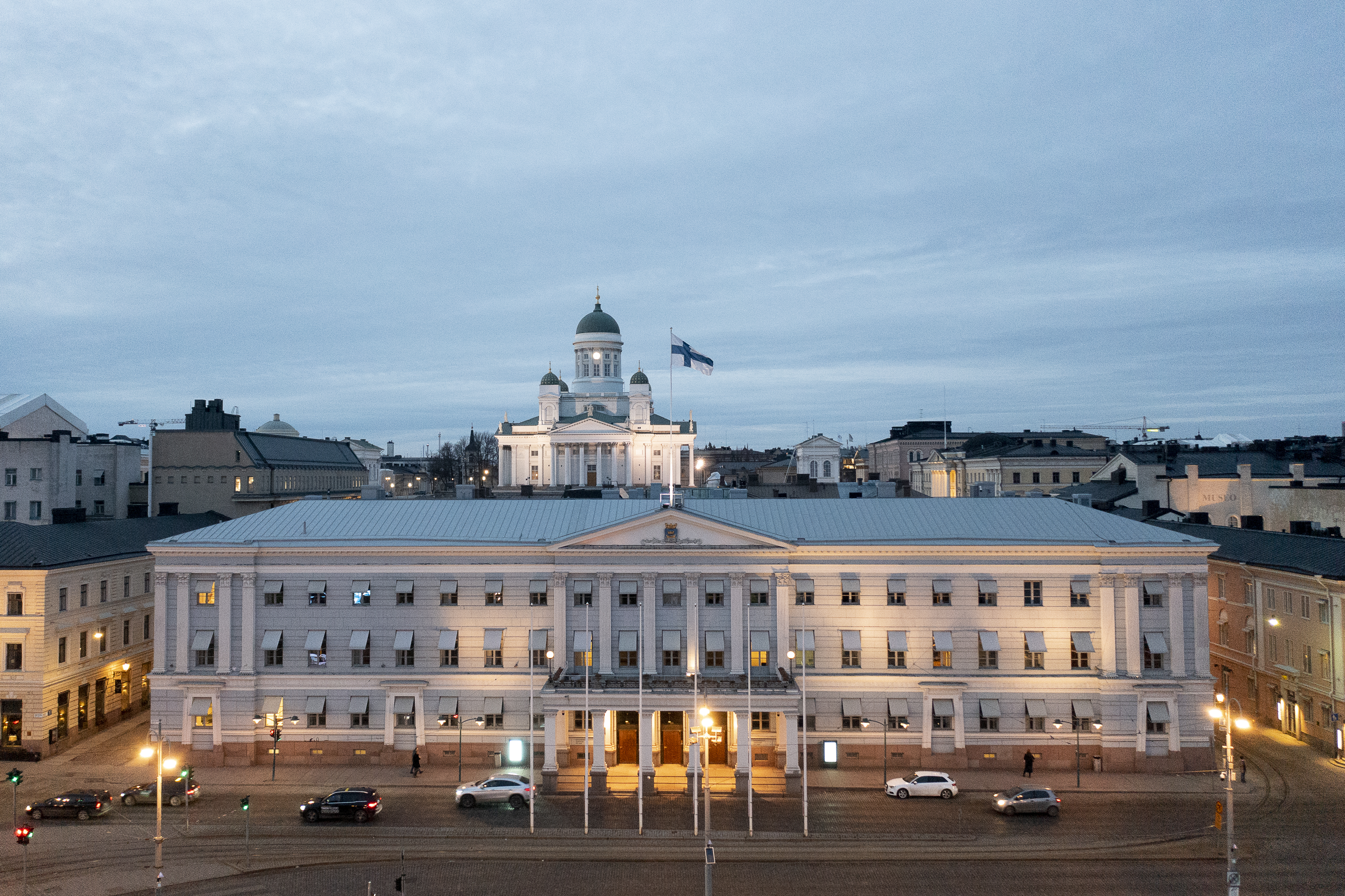 Helsingin kaupunginvaltuusto käsitteli valtuutettujen aloitteita
