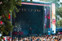 M/S Kesärauhassa esiintyvä Vesta nähtiin myös viime kesäkuussa Linnanpuistossa Kesärauha-festivaalin Peace Stagella. (c) Jussi Virkkumaa