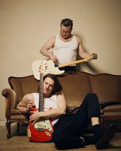 Marraskuussa uuden albuminsa julkaiseva Ursus Factory ottaa Kesärauha-yleisön haltuun 12.–14.6.2026.