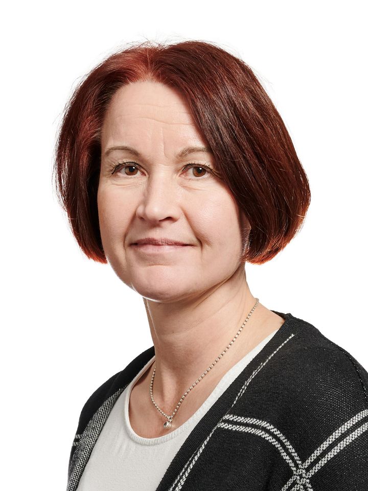 Johtaja Pia Keski-Jaskarin kasvokuva