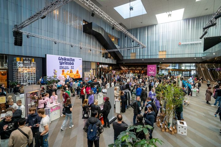 Uskalla yrittää -messutunnelmaa 2024