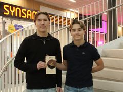 Uni-Belts NYT Hämeenlinnan lyseon lukiosta palkittiin parhaasta tuotteesta. Yritys tekee kierrätetyistä materiaaleista, kuten kuormaliinoista, vöitä.