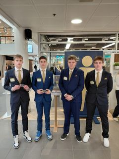 Bästa mässmonter: LOCAL DISCOUNT UF, Kristinestads högstadieskola, Kristinestad