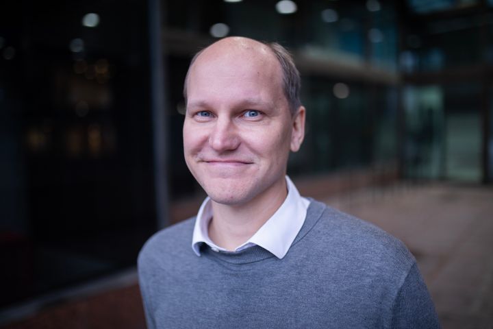 Raportin kirjoittaja Antti Ronkainen. Kuva: Anna Kuokkanen.