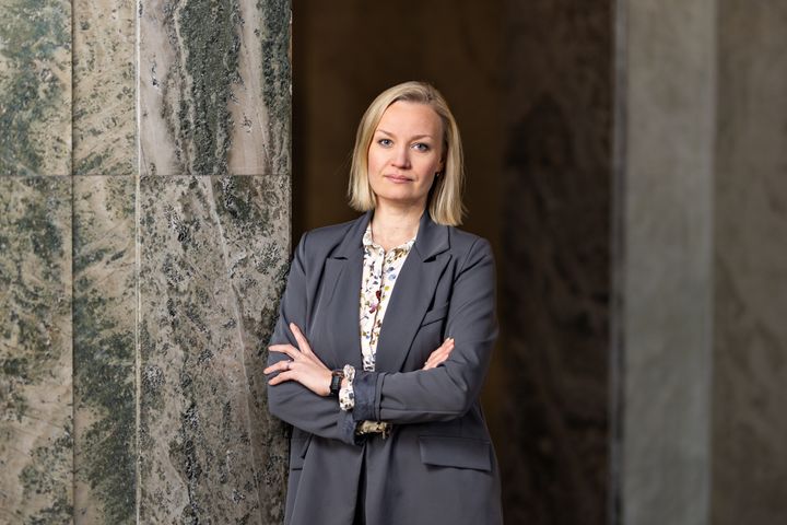 Demarinaisten puheenjohtaja, SDP:n kansanedustaja Helena Marttila