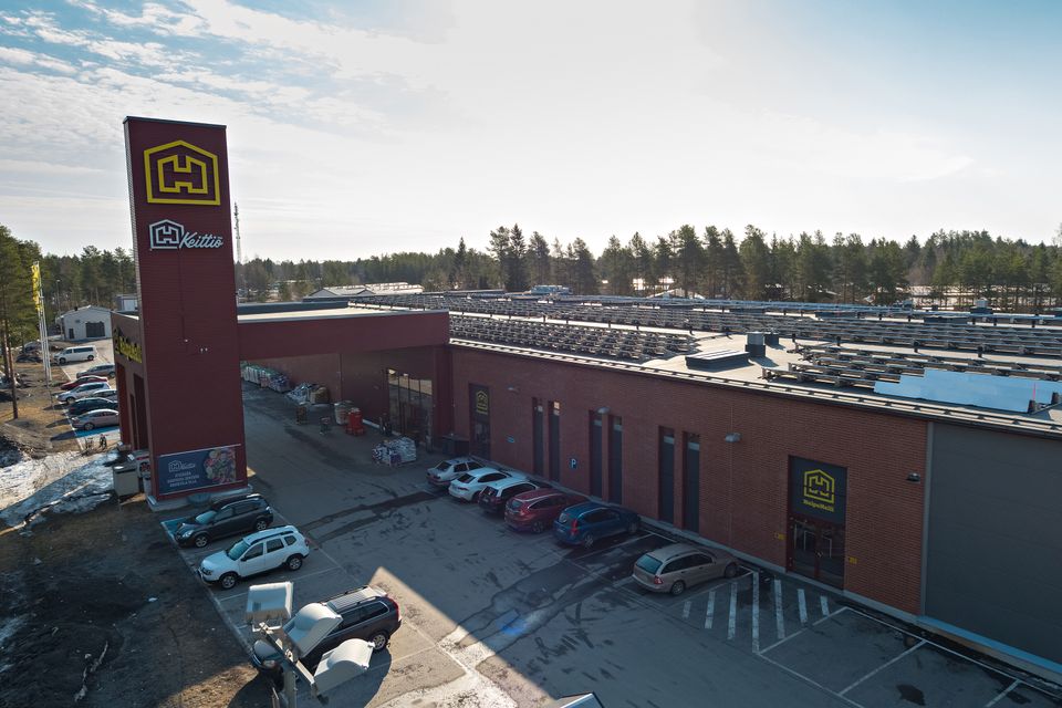 Halpa HalpaHallin Kiimingin myymälän uudistus valmistunut - selkeämpi ja ...