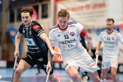 Emil Wiklund (vänster). Kuva: IBK Dalen