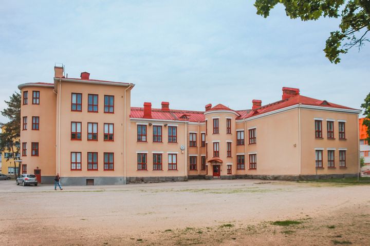 Den byggnad där Palosaaren koulu tidigare verkade genomgår just nu en grundlig renovering och blir ett daghem.