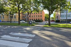 Arbetet inleds i övergångsstället mellan Lyceigatan och Lyceigränden.