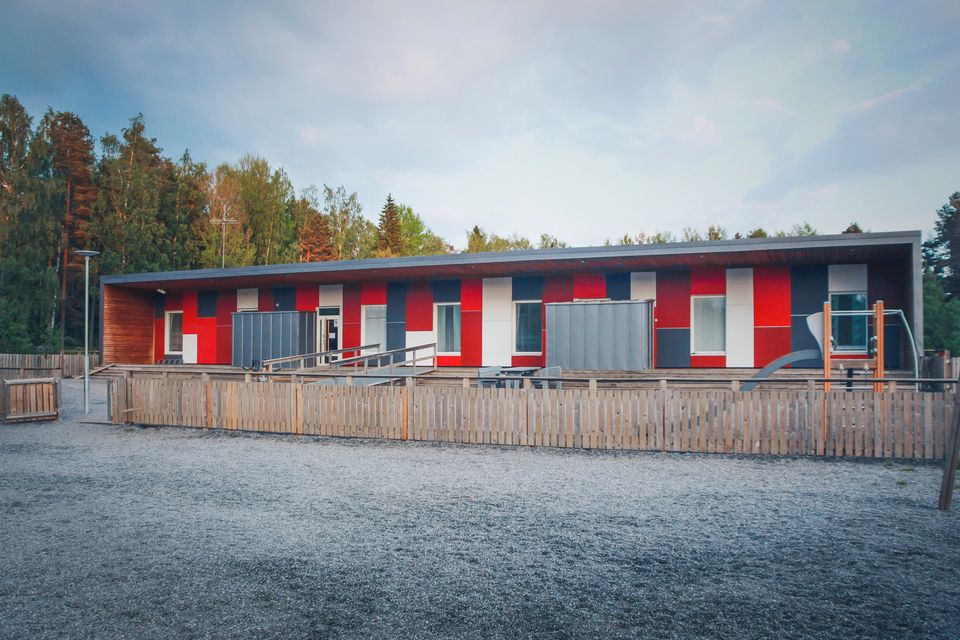 Förslag: Daghemmet Esikon päiväkoti stängs, Lönnbackens daghem flyttar ...
