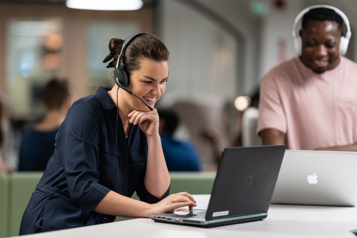Vasas  medborgarpanel samlar invånare för att under en dags tid diskutera jämställdhet och likabehandling. För att stärka tillgängligheten ordnar man diskussionerna i sin helhet på webben.