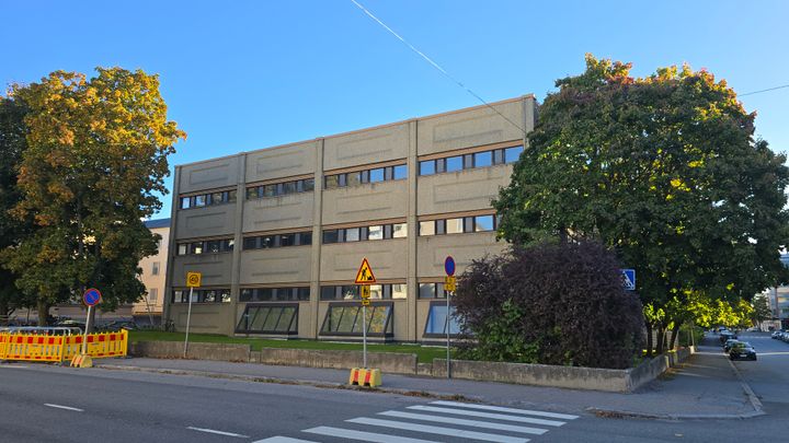Raastuvankatu 33