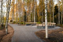 De tillgängliga passagerna och sittområdena säkerställer att rummet lämpar sig för alla användare.