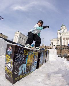 Temppuilua Senaatintorilla