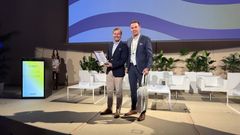 Heat Pump City of The Year 2025 palkinnon vastaanottivat Calefan hallituksen jäsen Mikko Heikkilä sekä Savon Voima Oyjin liiketoimintajohtaja Kari Anttonen.