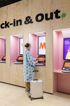 Heymo 1 by Sokos Hotels Check-in & out. Kuva: Mikael Pettersson. © Rune & Berg Design