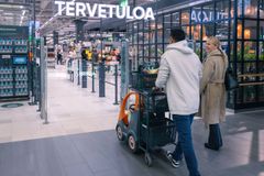 Myös Prisman suositut skannerit saa pian käyttöön mobiilikortilla.