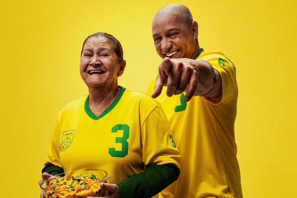 Roberto Carlos ja hänen äitinsä Vera S-marketin uuden kampanjan kasvoina – brasilialaislegenda kertoo ruoan merkityksestä — image 1