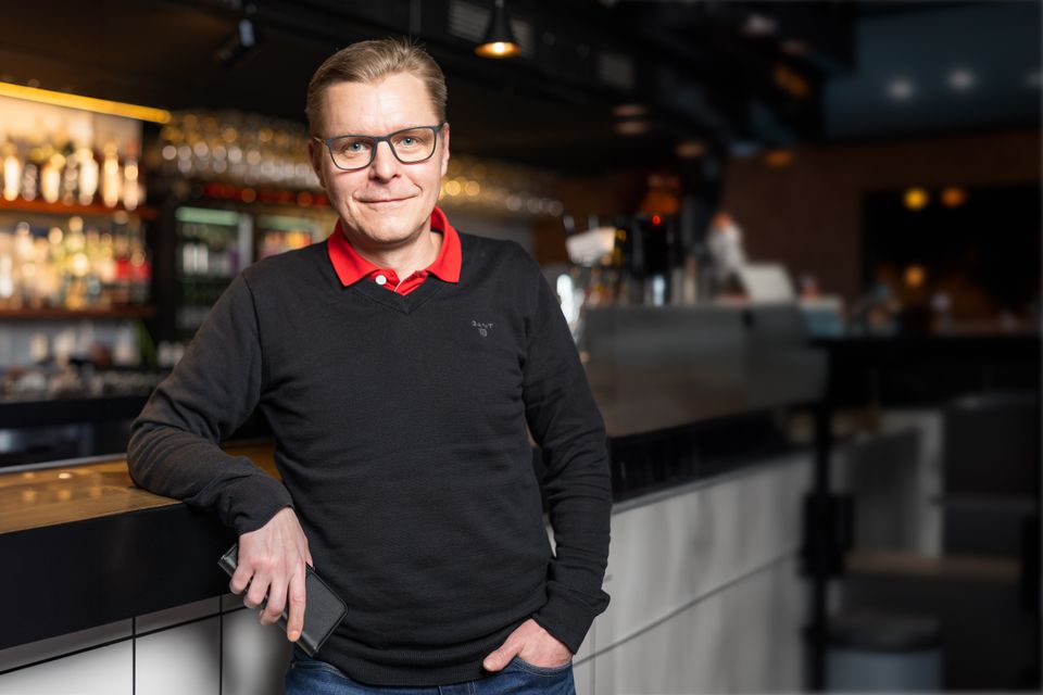 Marty Rytkonen Mummotunnelin Sir Eino houkuttelee nostalgiannälkäisiä boomereita ja ...