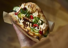 HOK-Elanto polkaisee kevään grillikauden käyntiin korealaisilla grillitacoilla.