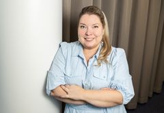 HOK-Elannon ruoan verkkokaupan keräilykeskuksen johtaja Sanna Mäenpää