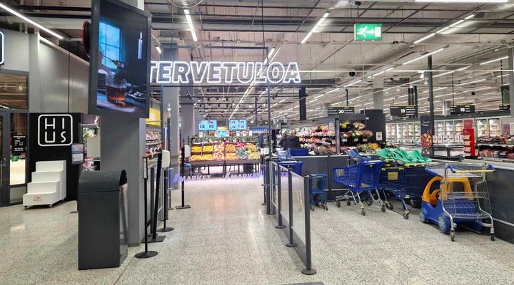 Äänekosken S-marketin myymälässä tehdyt muutostyöt valmistuvat joulusesonkiin. Myymälän käyttötavaravalikoimaa ja myymälän kiertoa on selkeytetty, jotta ostokokemuksesta tulisi entistä sujuvampi.