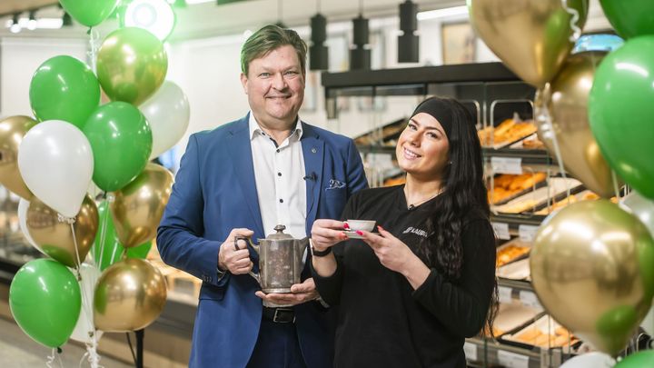 "Kiitos kaikille asiakkaillemme ja työntekijöillemme, jotka olette tehneet tarinastamme mahdollisen jo 110 vuoden ajan", toteaa Keskimaan toimitusjohtaja Antti Määttä.