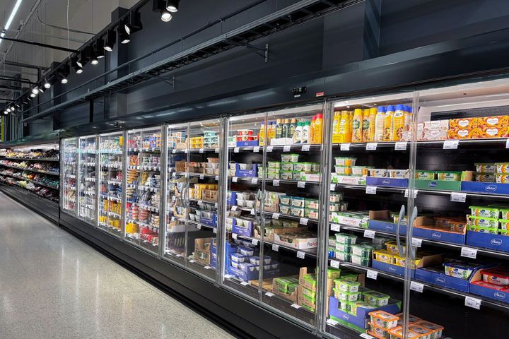 Uudistuneen S-market Joroisten avajaisia vietetään perjantaina 12.12.2025.