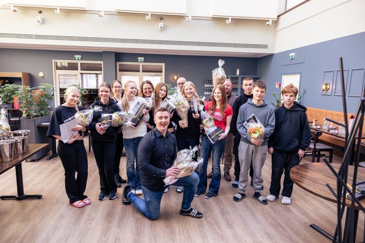 Mikkelin Sapuska Sankareiden finalistit ja tuomaristo Frans & Michellessä.