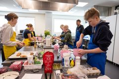 Kokkikisan menut valmistuivat iloisissa tunnelmissa hyvässä yhteishengessä.